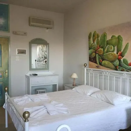 Ntafos Art Seaside Megas Gialos - Nites